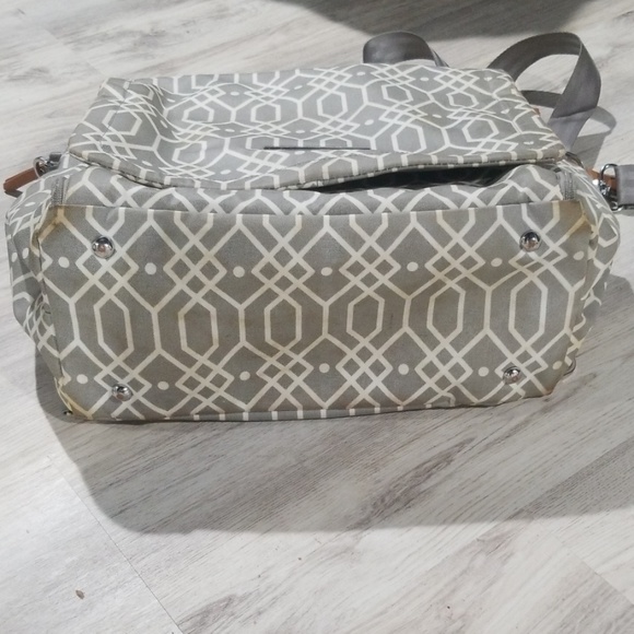 Petunia pickle bottom diaper bag - Picture 3 of 7